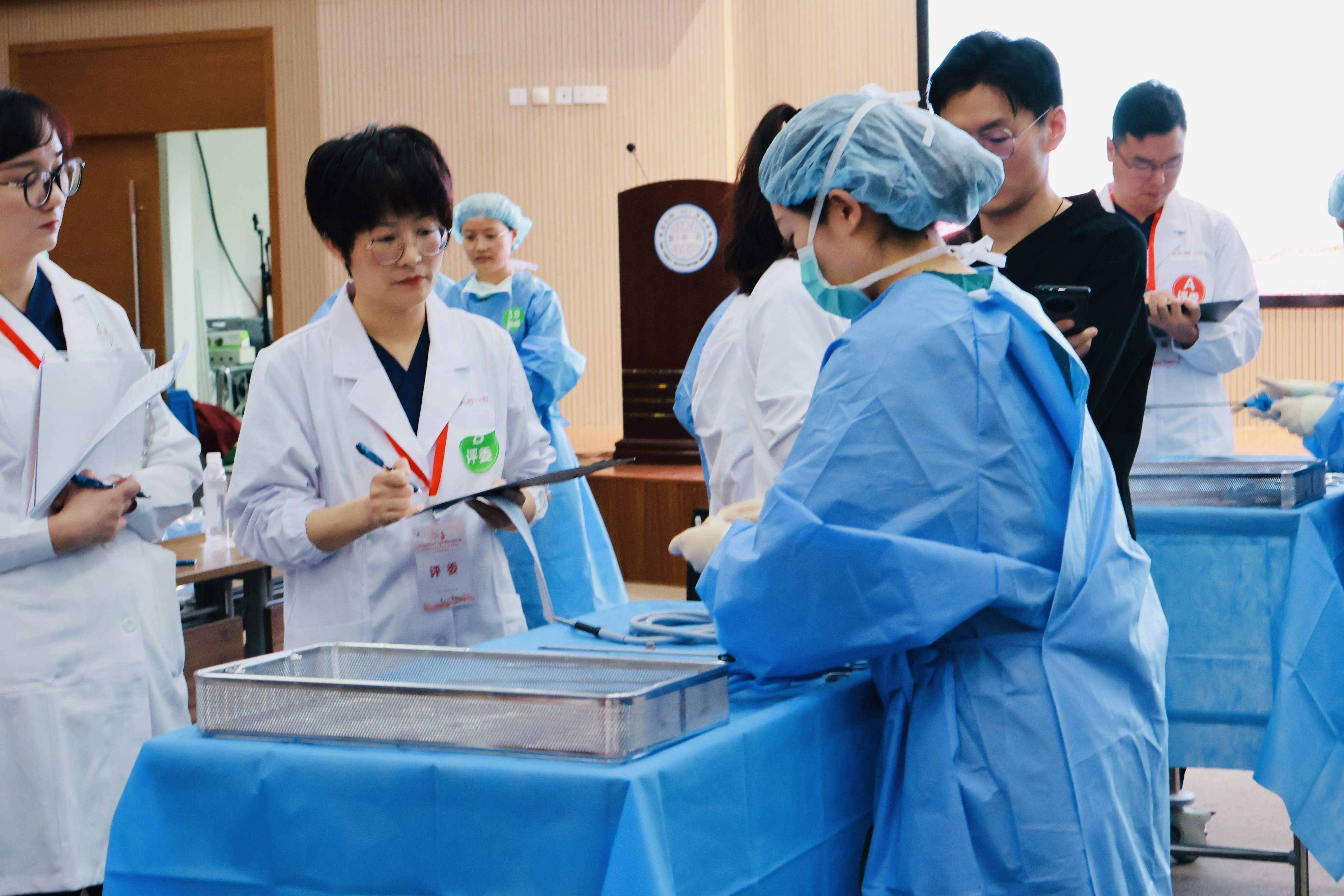 以赛促学,以技促精 ——苏州市护理学会手术室专业委员会成功举办2025年苏州市腔镜器械装卸专项技能大赛(图3) 以赛促学,以技促精 ——苏州市护理学会手术室专业委员会成功举办2025年苏州市腔镜器械装卸专项技能大赛(图3)